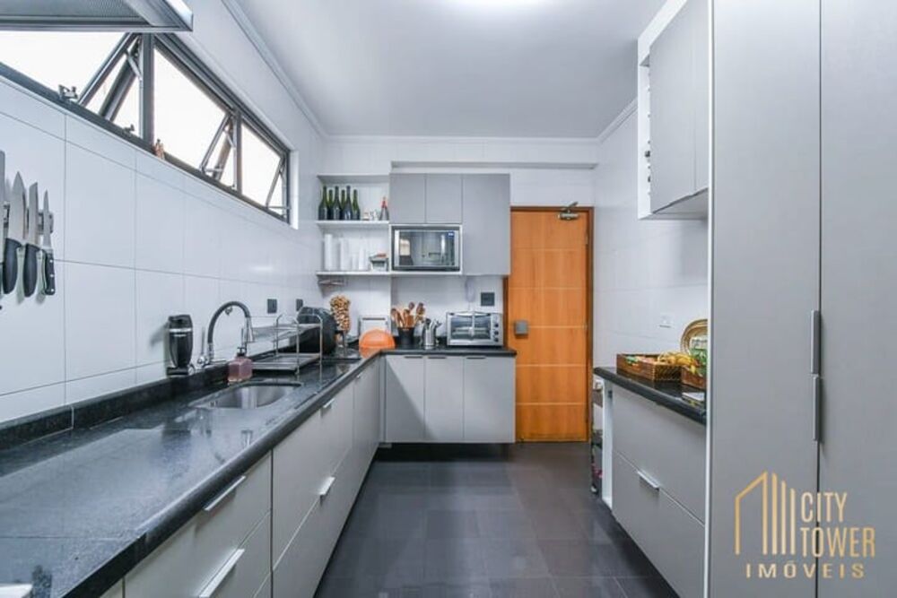 Apartamento, 3 quartos, 178 m² - Foto 2
