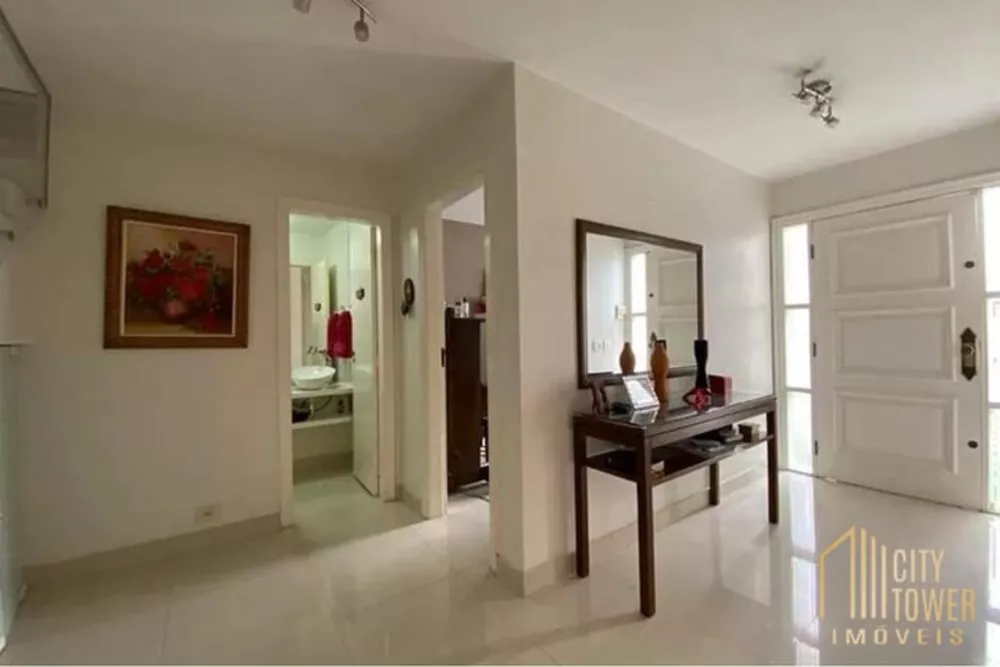 Casa à venda com 5 quartos, 229m² - Foto 9