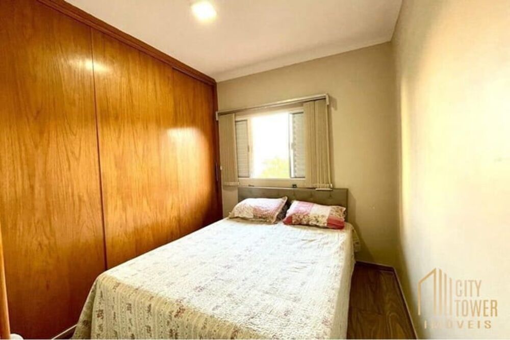 Casa à venda com 3 quartos, 161m² - Foto 3