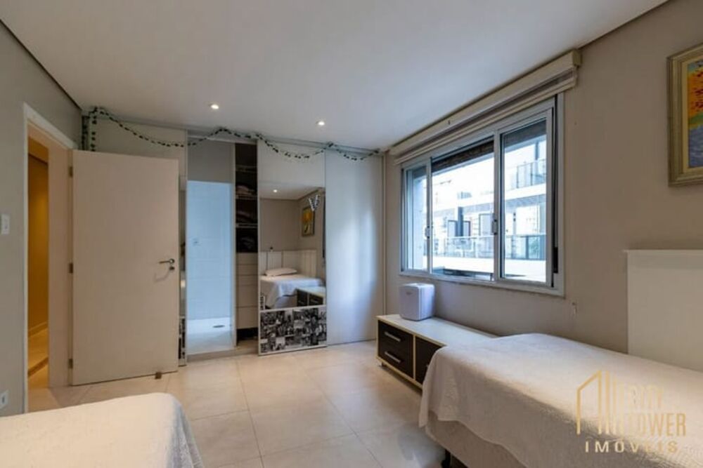 Apartamento, 3 quartos, 224 m² - Foto 3