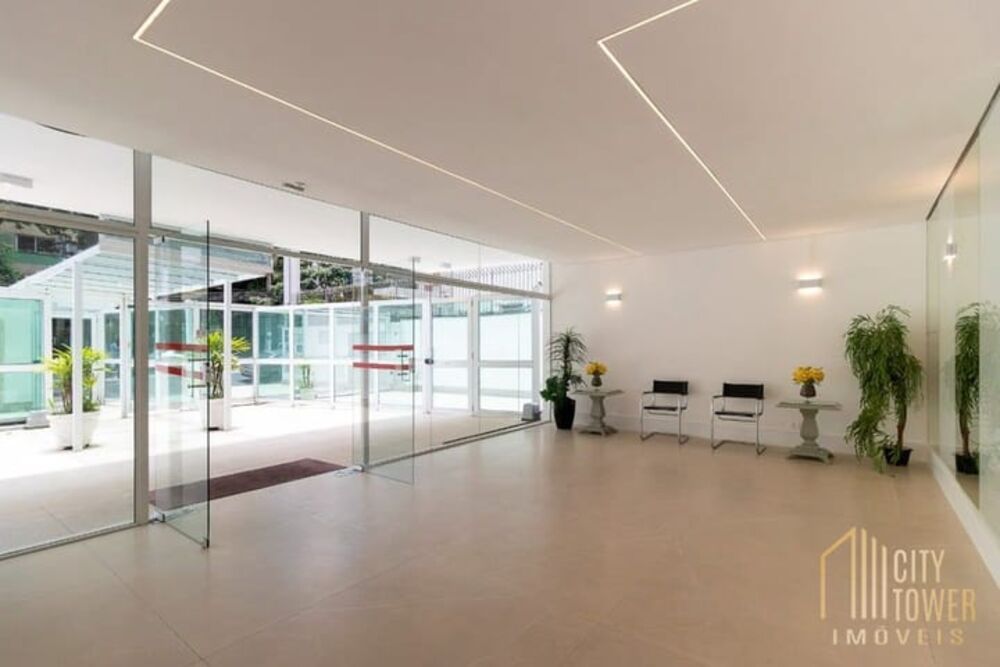 Apartamento, 3 quartos, 224 m² - Foto 2