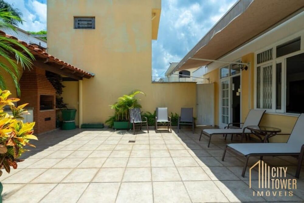 Casa, 4 quartos, 375 m² - Foto 1