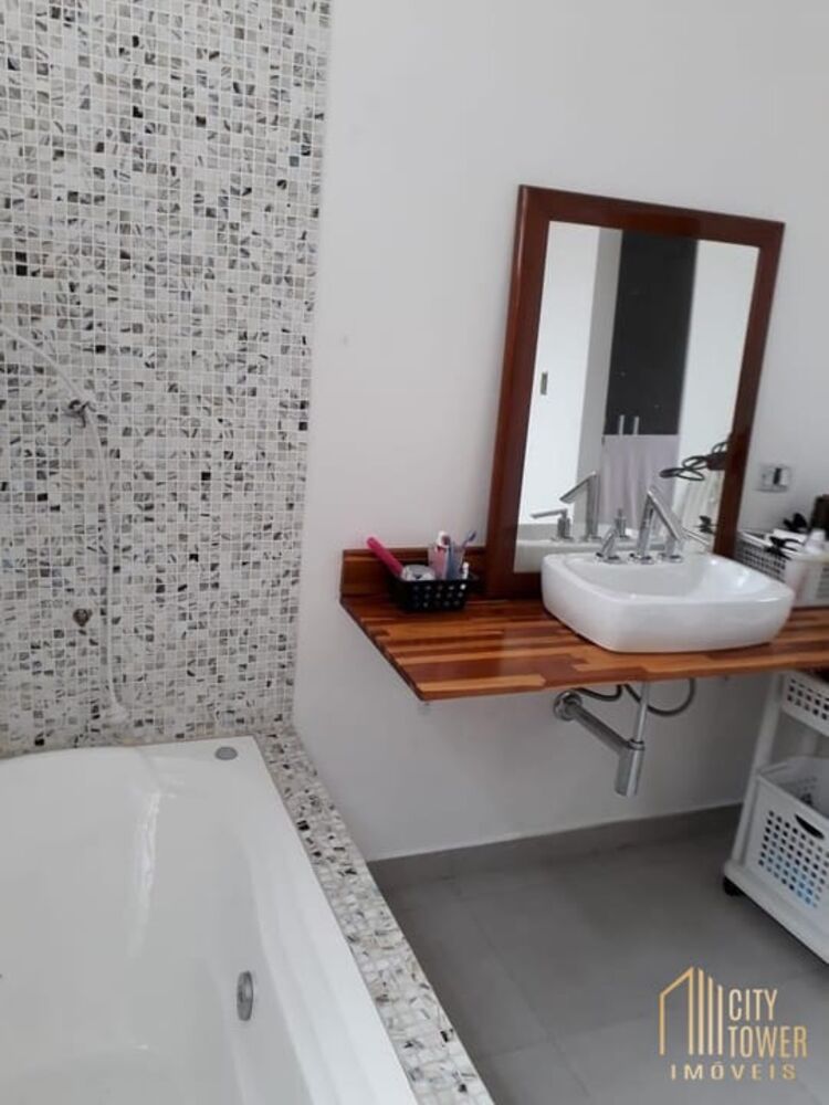 Casa, 4 quartos, 220 m² - Foto 9