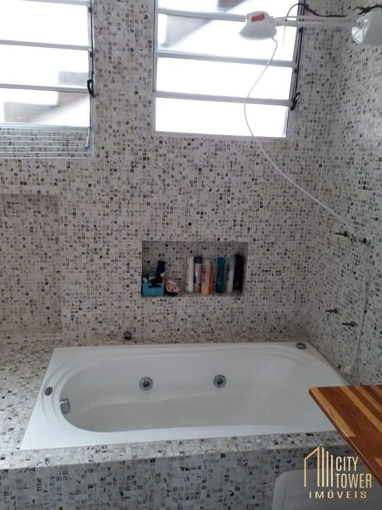 Casa, 4 quartos, 220 m² - Foto 4