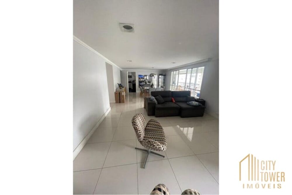 Apartamento, 3 quartos, 192 m² - Foto 1