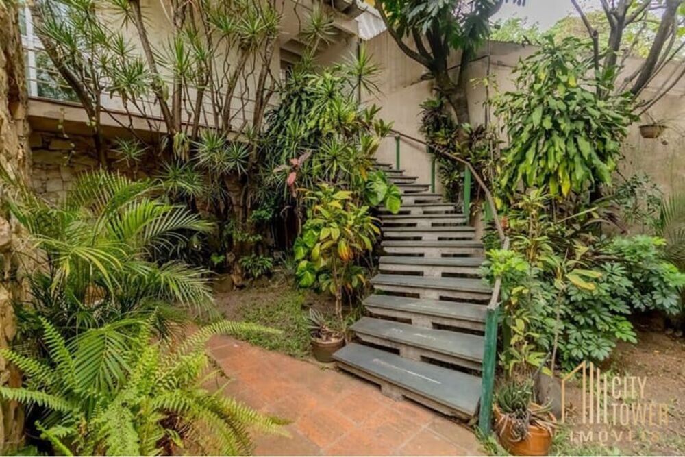 Casa, 6 quartos, 239 m² - Foto 5