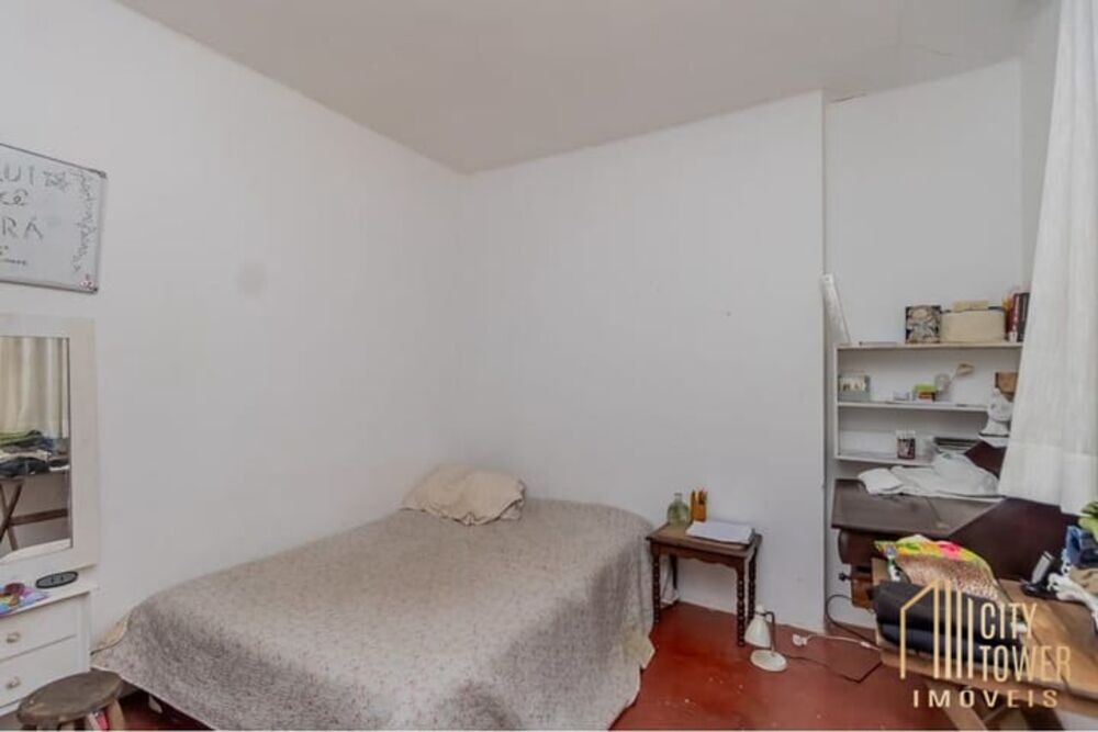 Casa, 6 quartos, 239 m² - Foto 2