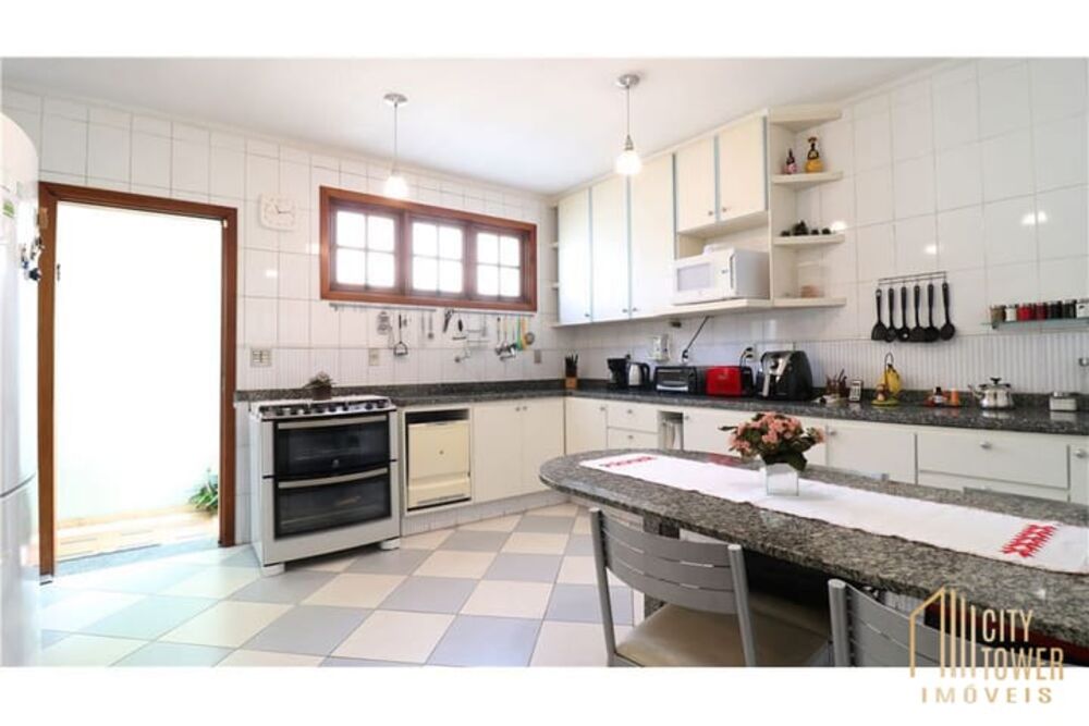 Casa, 3 quartos, 181 m² - Foto 2