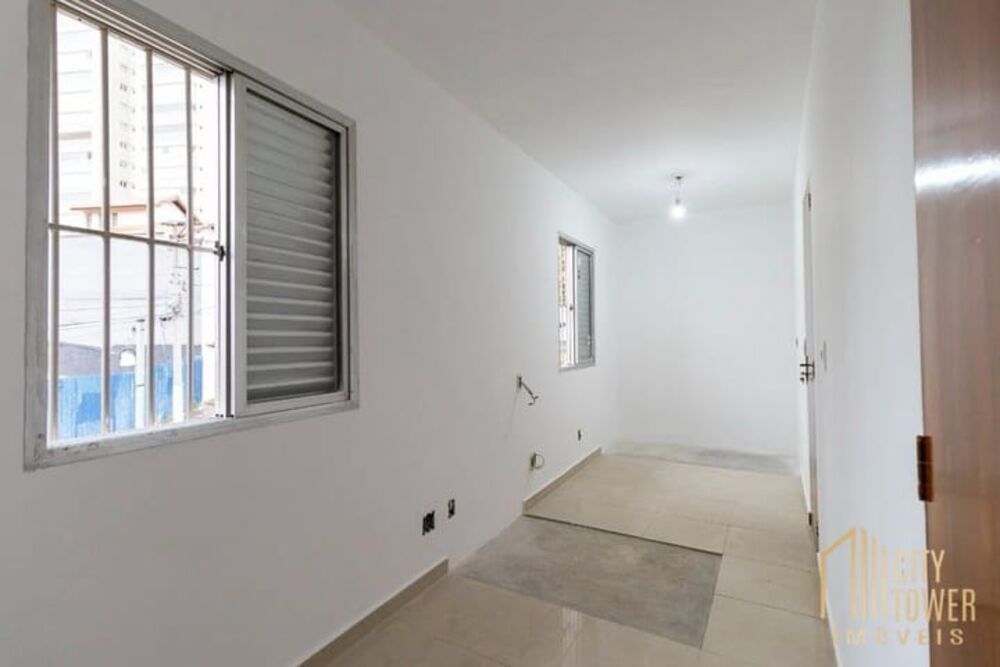 Casa à venda com 3 quartos, 240m² - Foto 3