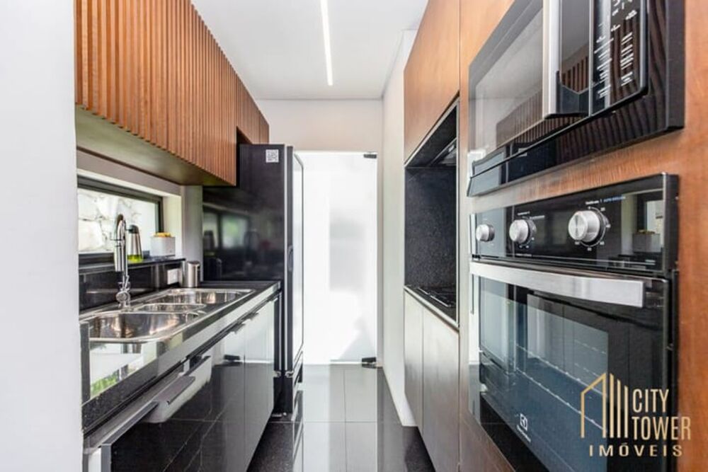 Apartamento à venda com 3 quartos, 150m² - Foto 9