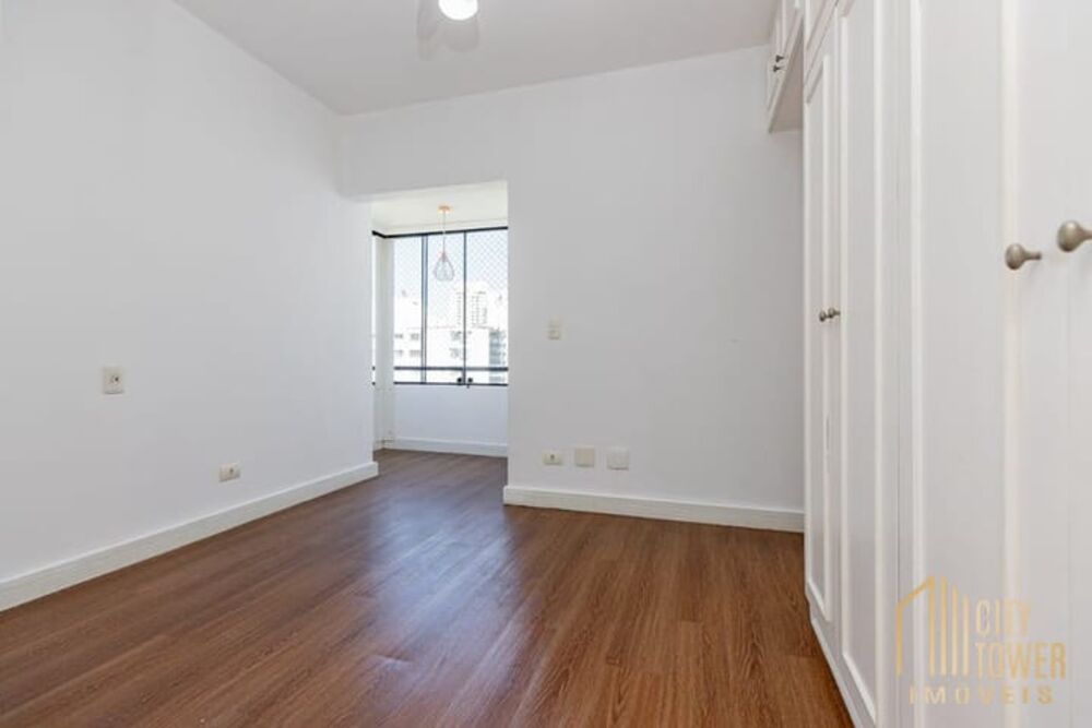 Apartamento à venda com 3 quartos, 150m² - Foto 19
