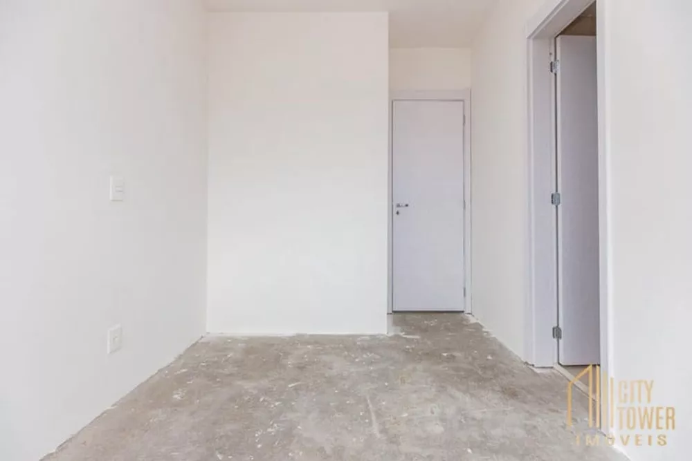 Apartamento à venda com 3 quartos, 145m² - Foto 3