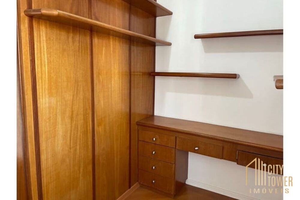 Apartamento à venda com 3 quartos, 76m² - Foto 1