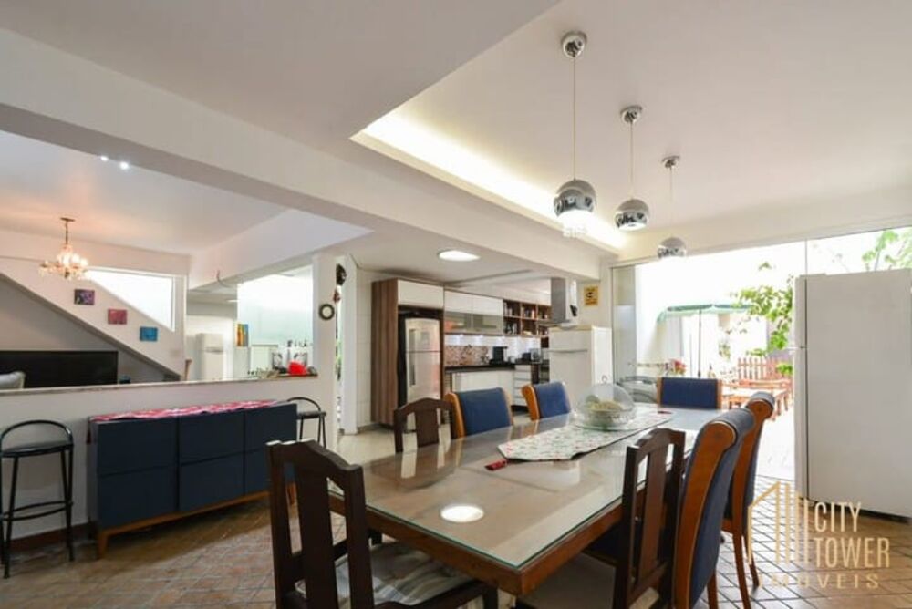 Casa, 3 quartos, 250 m² - Foto 31