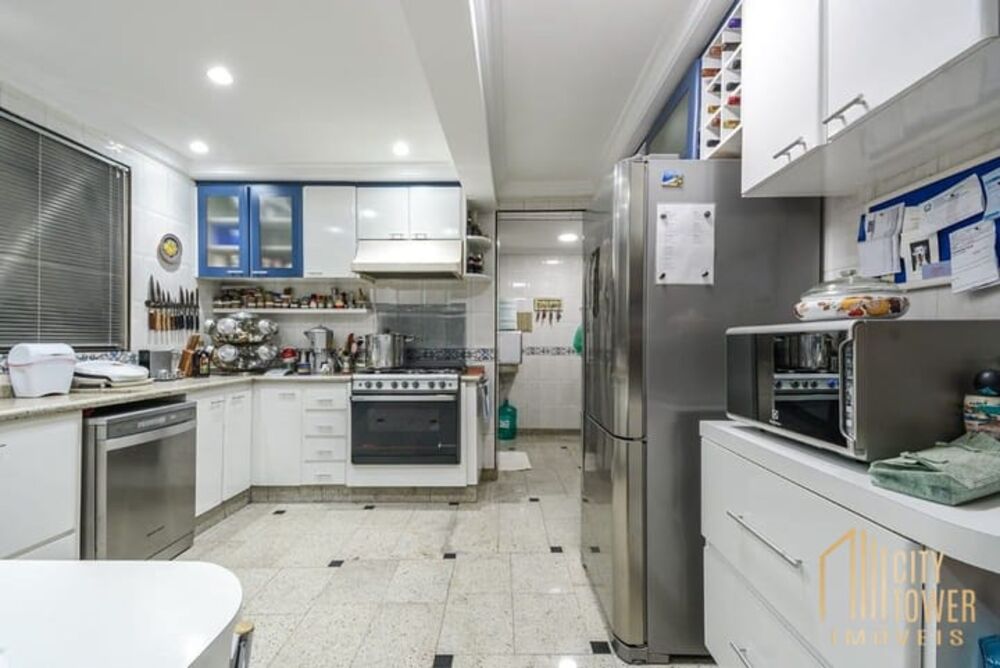 Casa, 3 quartos, 215 m² - Foto 2