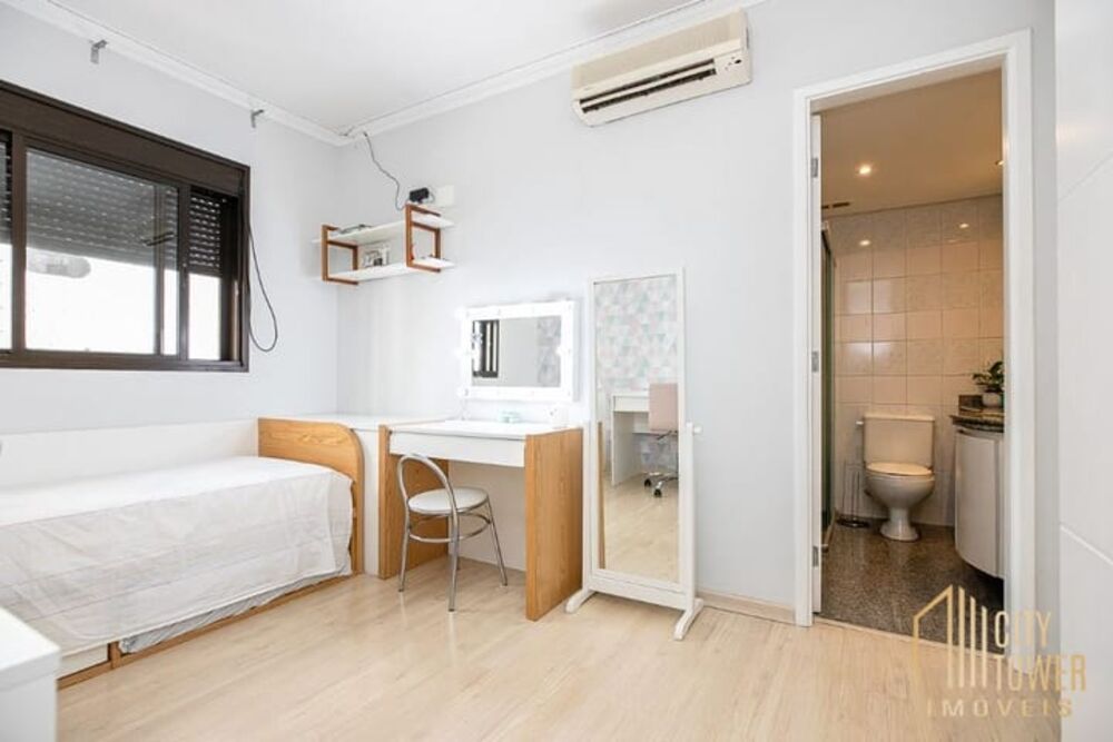 Apartamento, 3 quartos, 162 m² - Foto 1