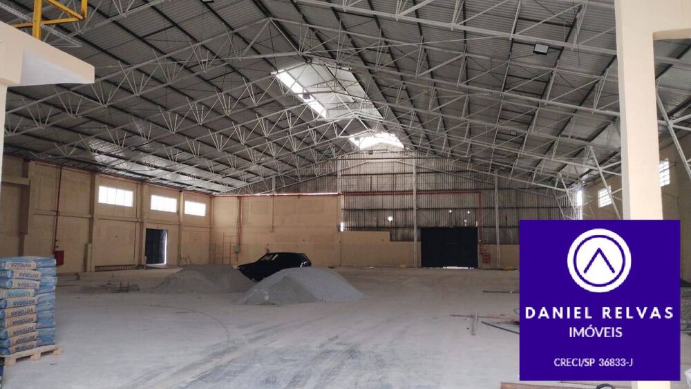 Depósito-Galpão-Armazém para alugar, 2200m² - Foto 1
