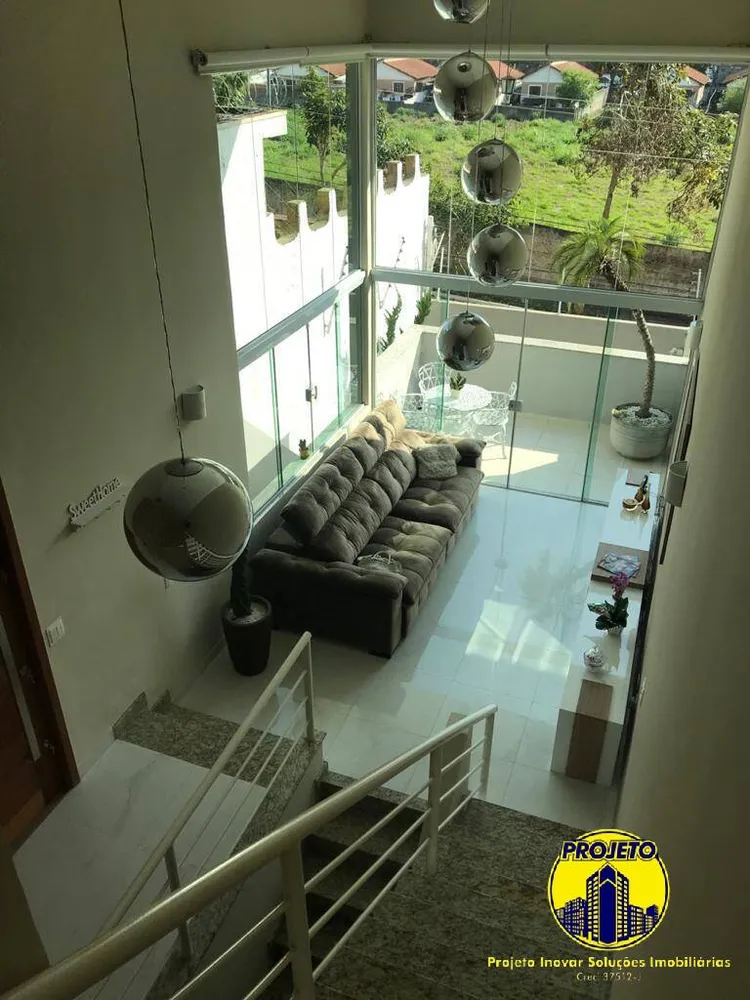 Sobrado, 3 quartos, 220 m² - Foto 1