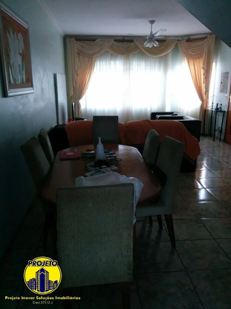 Casa, 3 quartos, 205 m² - Foto 3
