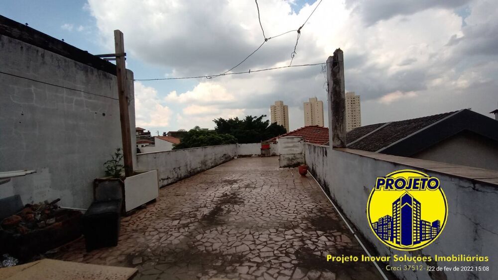 Casa à venda com 5 quartos, 250m² - Foto 1