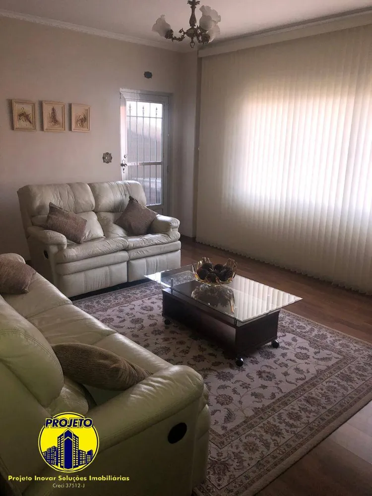 Casa, 3 quartos, 331 m² - Foto 1