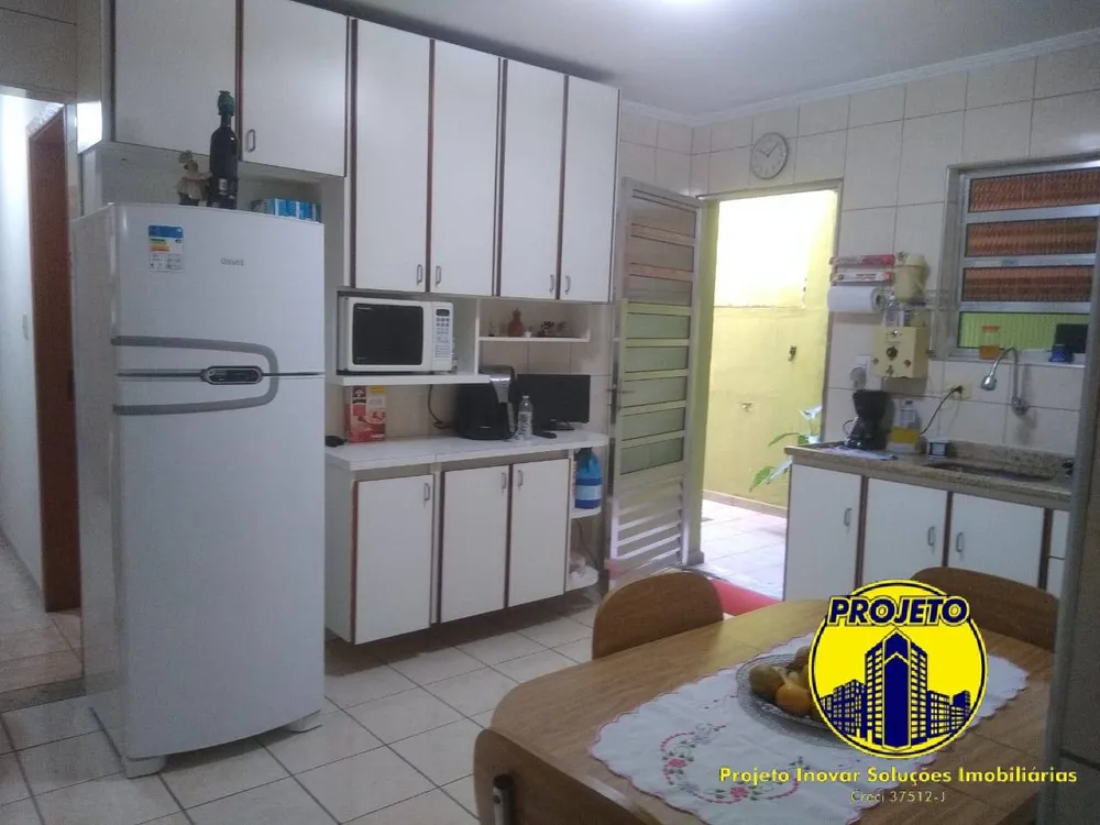 Casa, 2 quartos, 229 m² - Foto 2