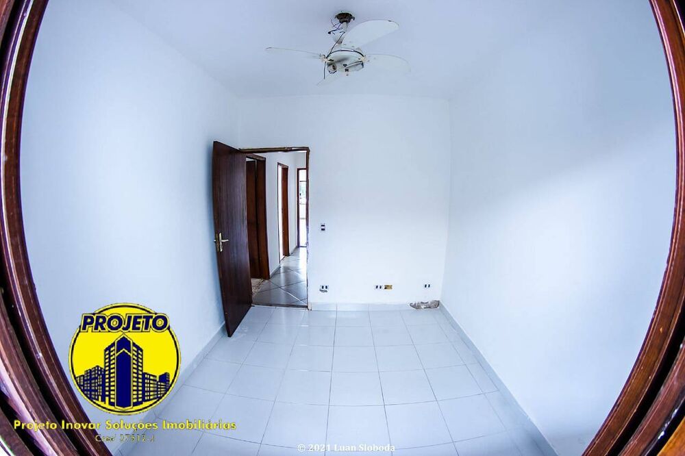 Casa à venda com 3 quartos, 180m² - Foto 4