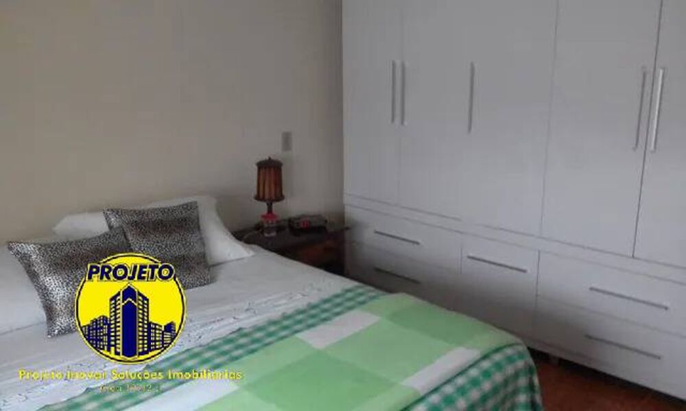 Sobrado à venda com 2 quartos, 240m² - Foto 1