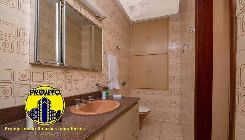 Casa, 4 quartos, 228 m² - Foto 1