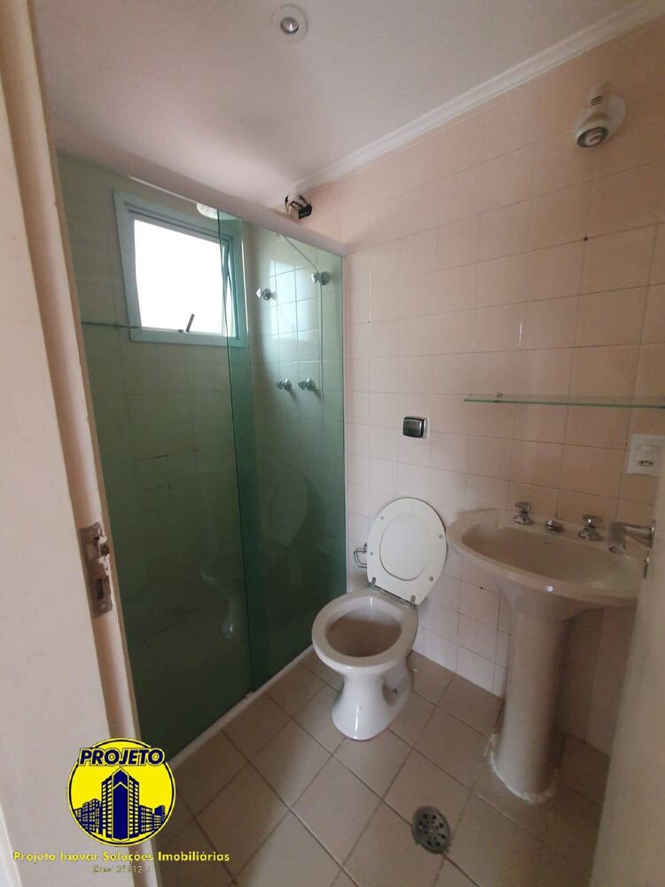 Apartamento para alugar com 3 quartos, 75m² - Foto 13