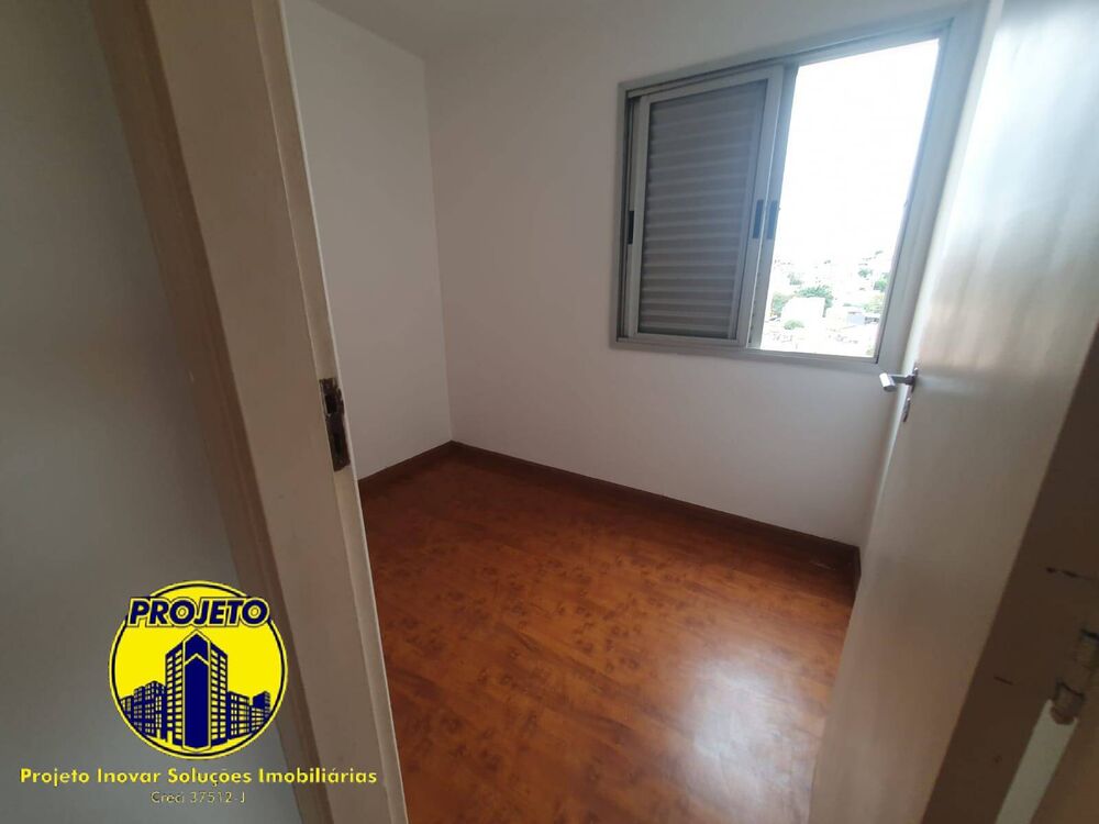 Apartamento para alugar com 3 quartos, 75m² - Foto 4