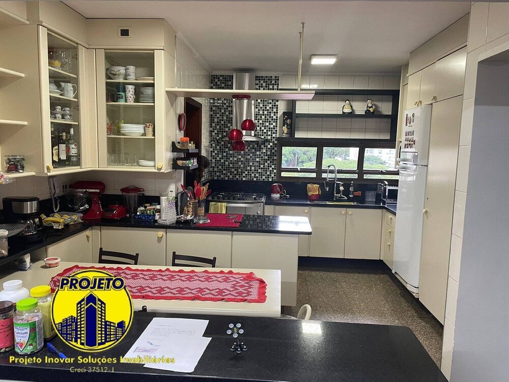 Apartamento à venda com 3 quartos, 138m² - Foto 8