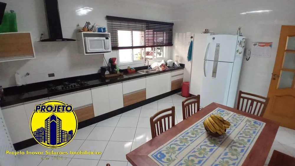 Casa, 3 quartos, 200 m² - Foto 9