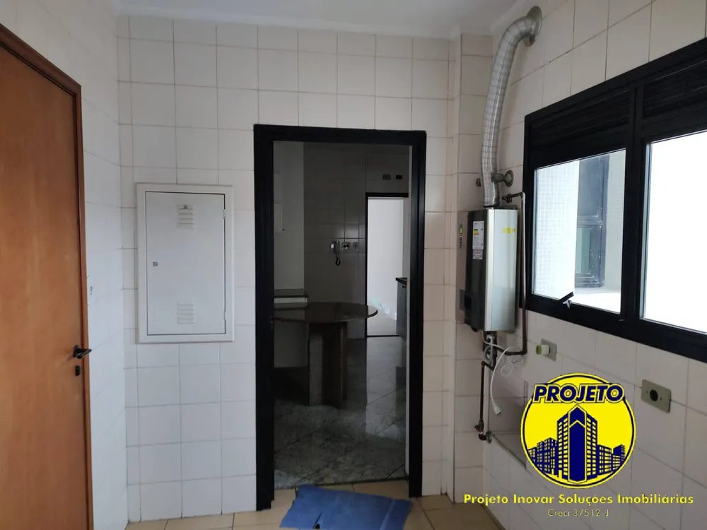 Apartamento, 3 quartos, 130 m² - Foto 2