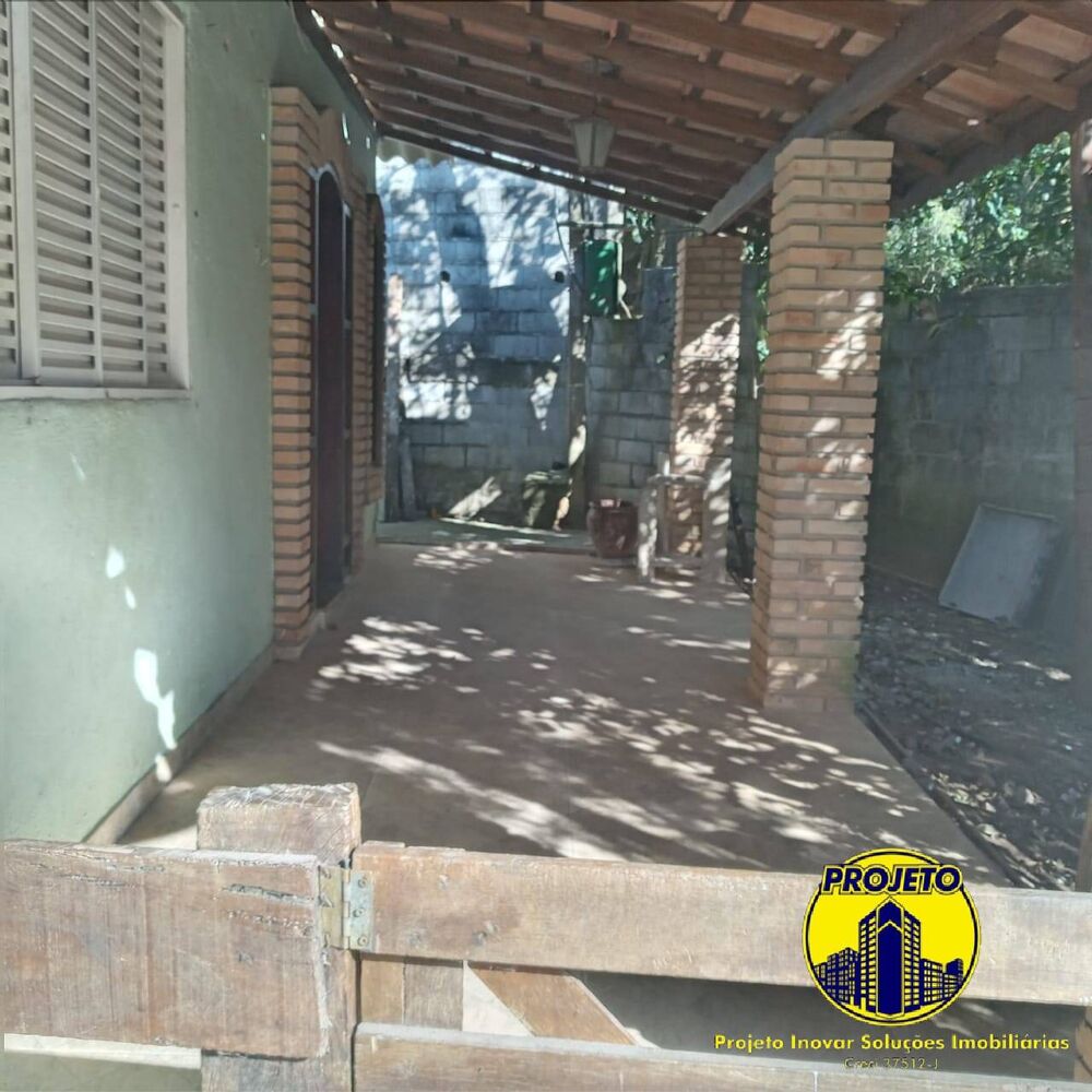 Casa à venda com 3 quartos, 2000m² - Foto 2