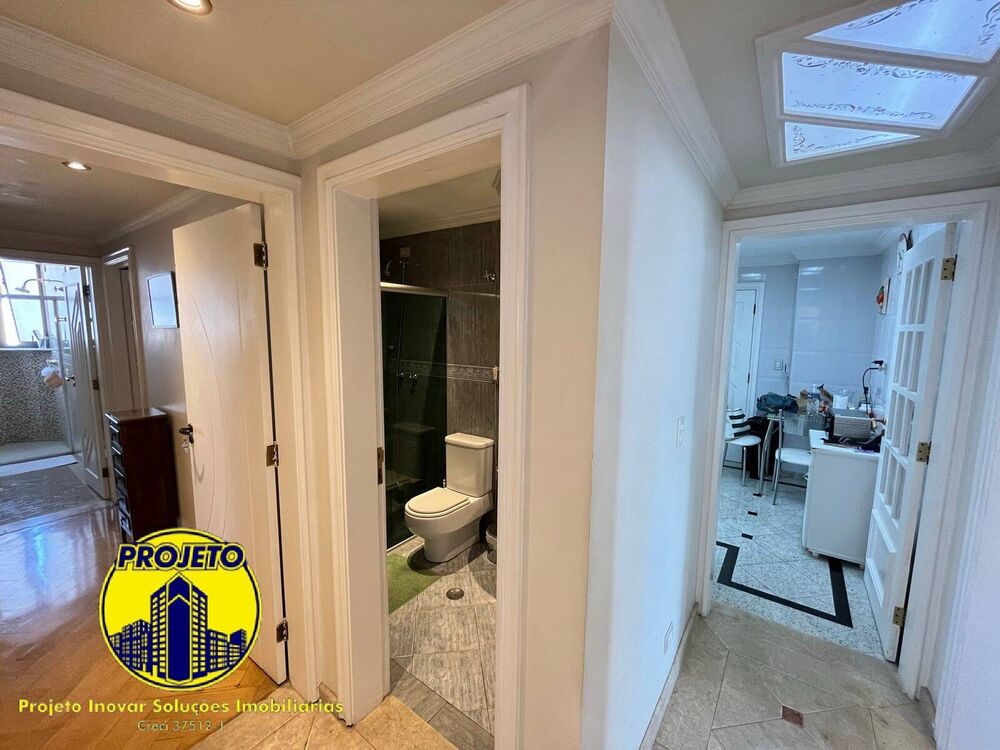 Apartamento à venda com 3 quartos, 137m² - Foto 1