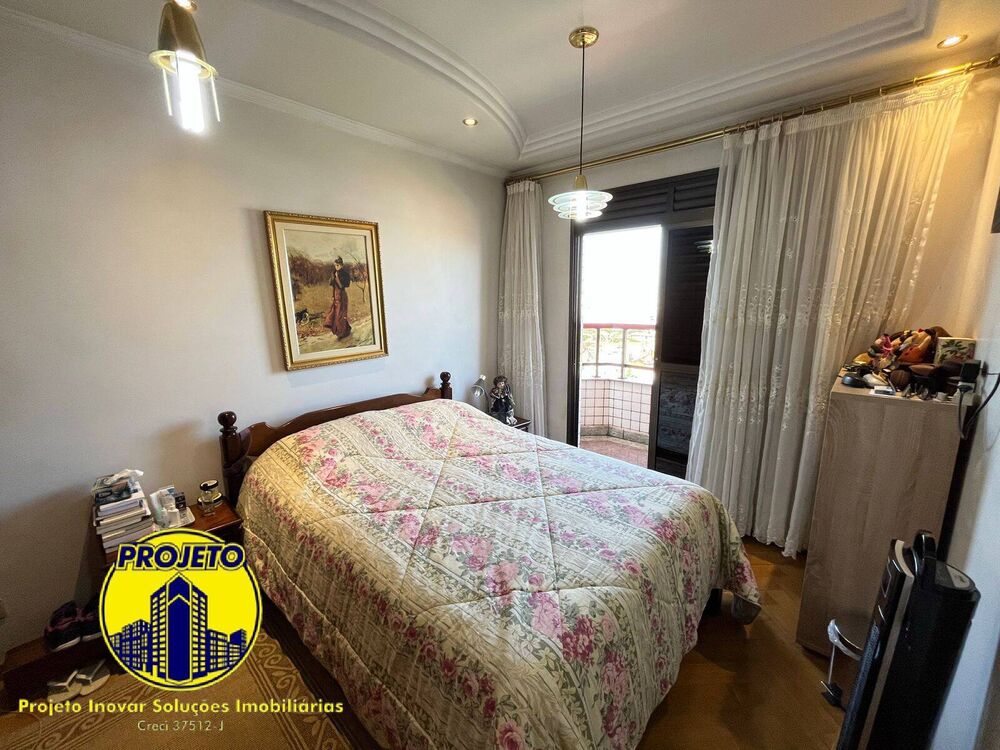 Apartamento à venda com 3 quartos, 137m² - Foto 2