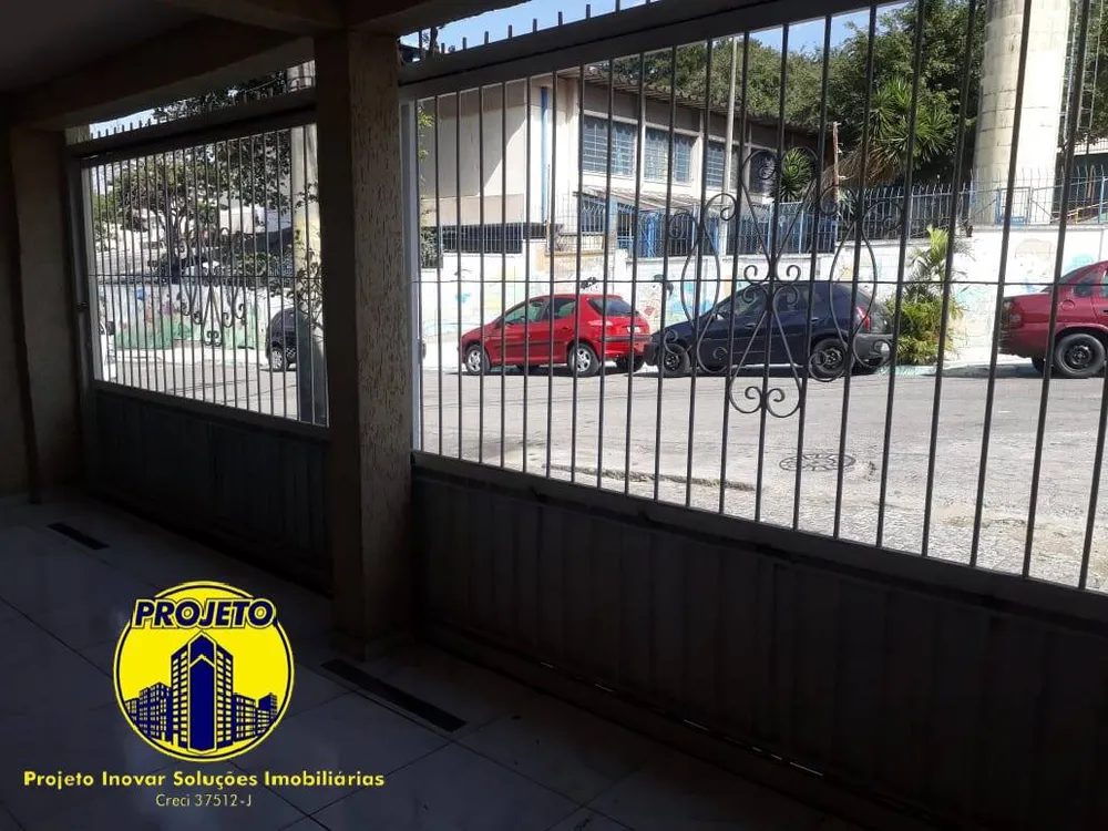 Casa, 3 quartos, 244 m² - Foto 1