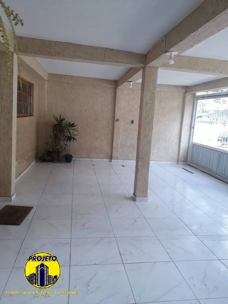 Casa, 3 quartos, 244 m² - Foto 3