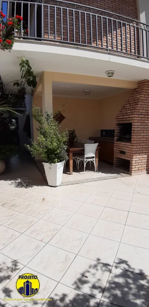 Sobrado, 4 quartos, 450 m² - Foto 1