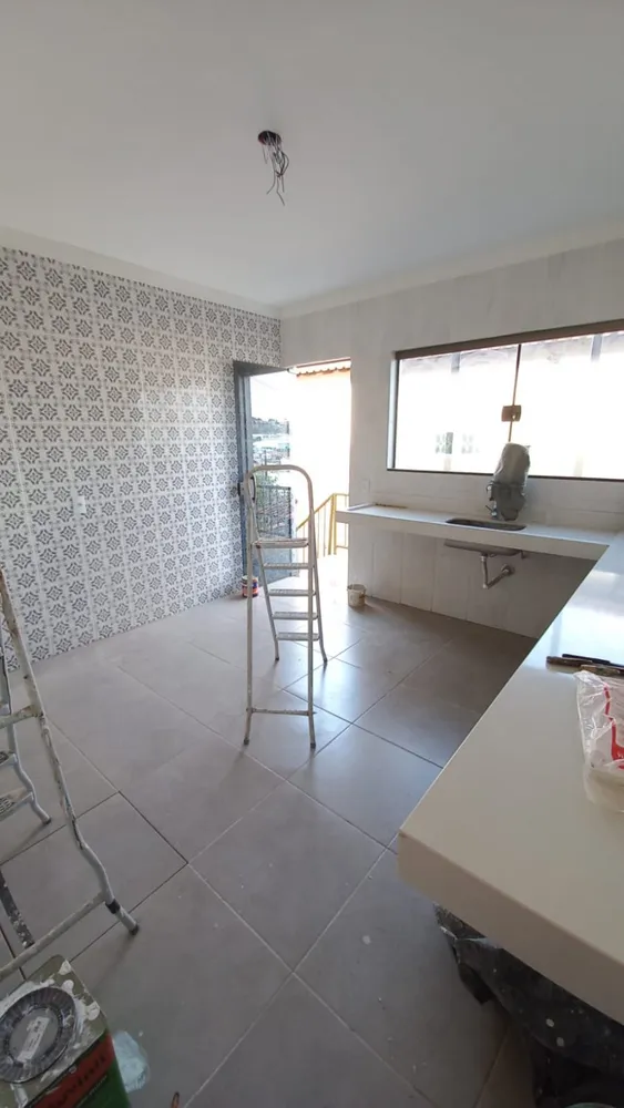 Casa, 4 quartos, 265 m² - Foto 8