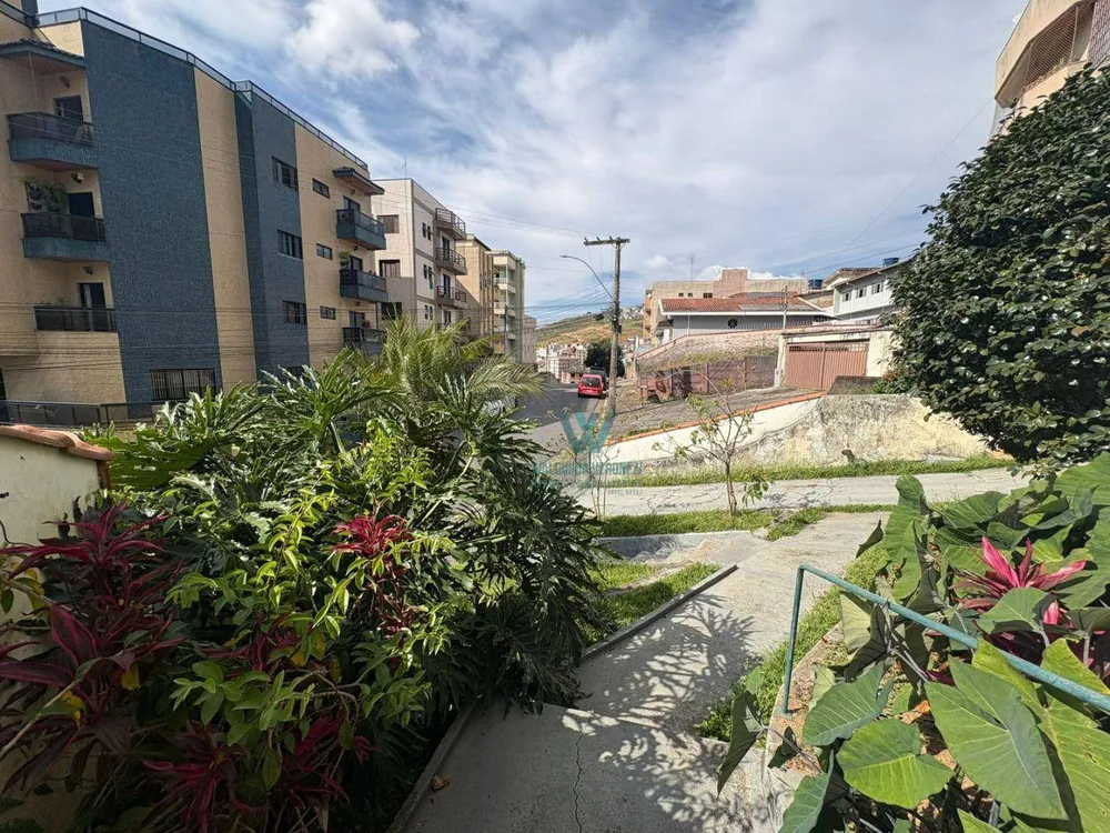 Casa, 3 quartos, 279 m² - Foto 1