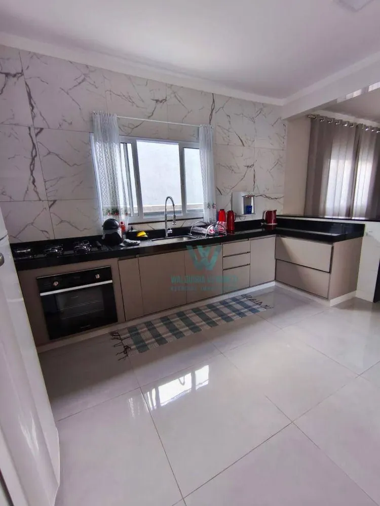 Casa, 3 quartos, 199 m² - Foto 3