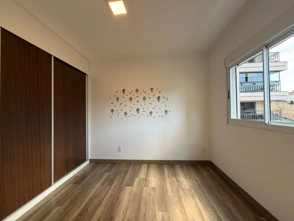 Apartamento, 3 quartos, 130 m² - Foto 2