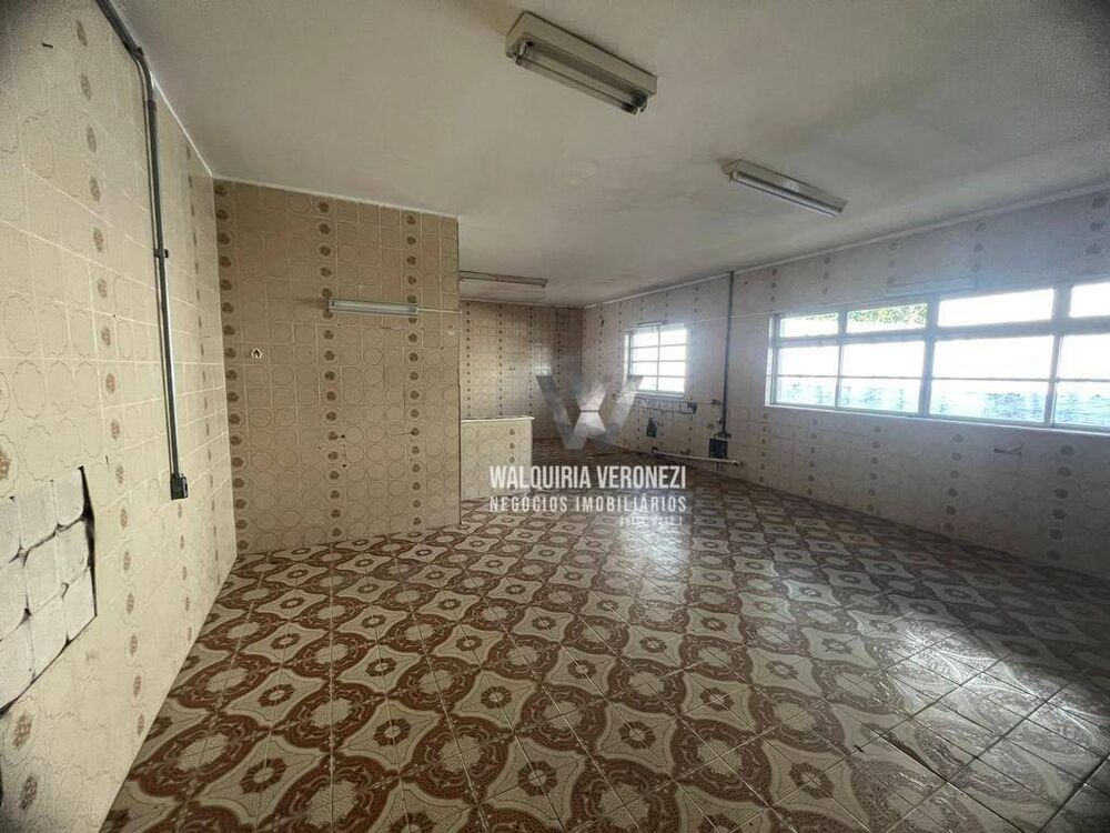 Casa à venda com 6 quartos, 329m² - Foto 6