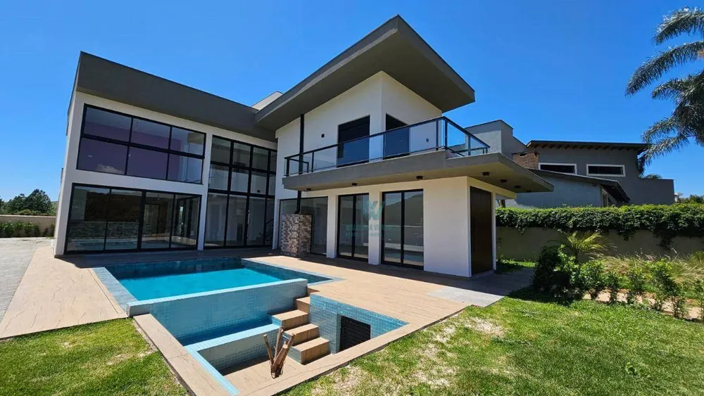 Casa, 3 quartos, 306 m² - Foto 1