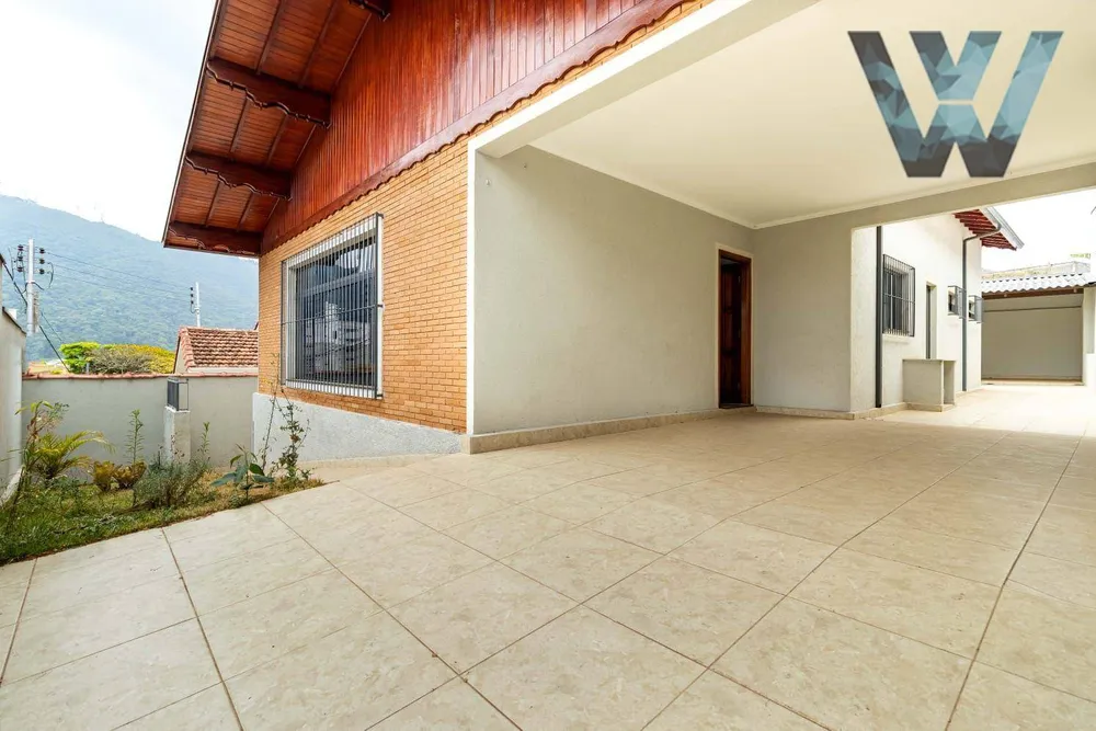 Casa, 3 quartos, 191 m² - Foto 1