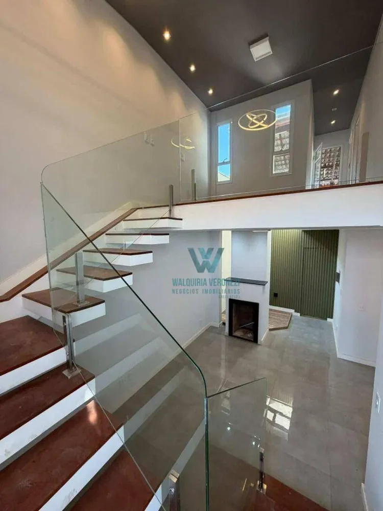 Casa, 3 quartos, 258 m² - Foto 2