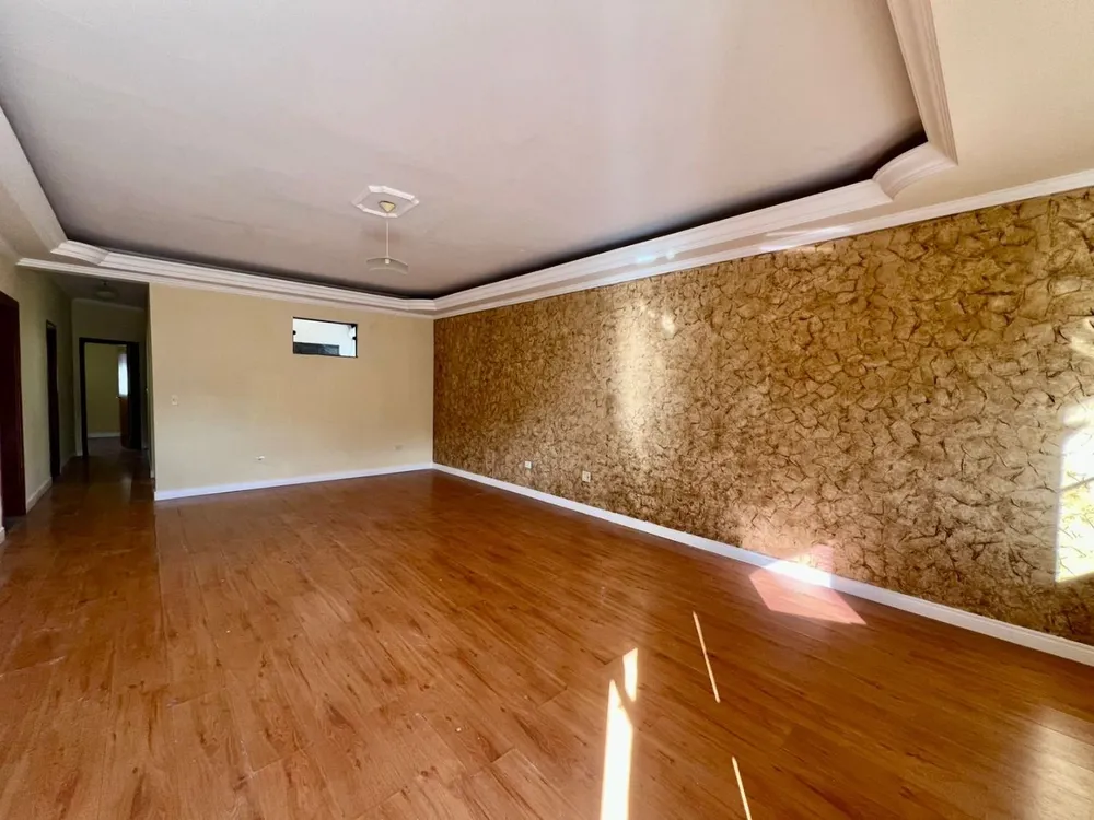 Casa, 3 quartos, 167 m² - Foto 2