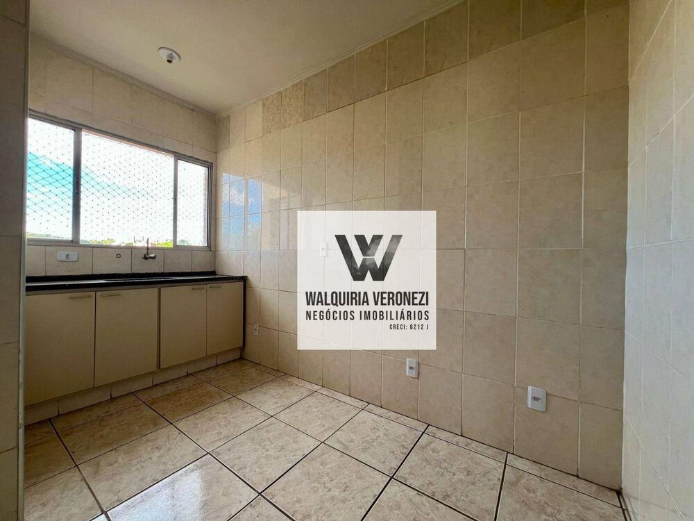 Apartamento à venda com 2 quartos, 77m² - Foto 3